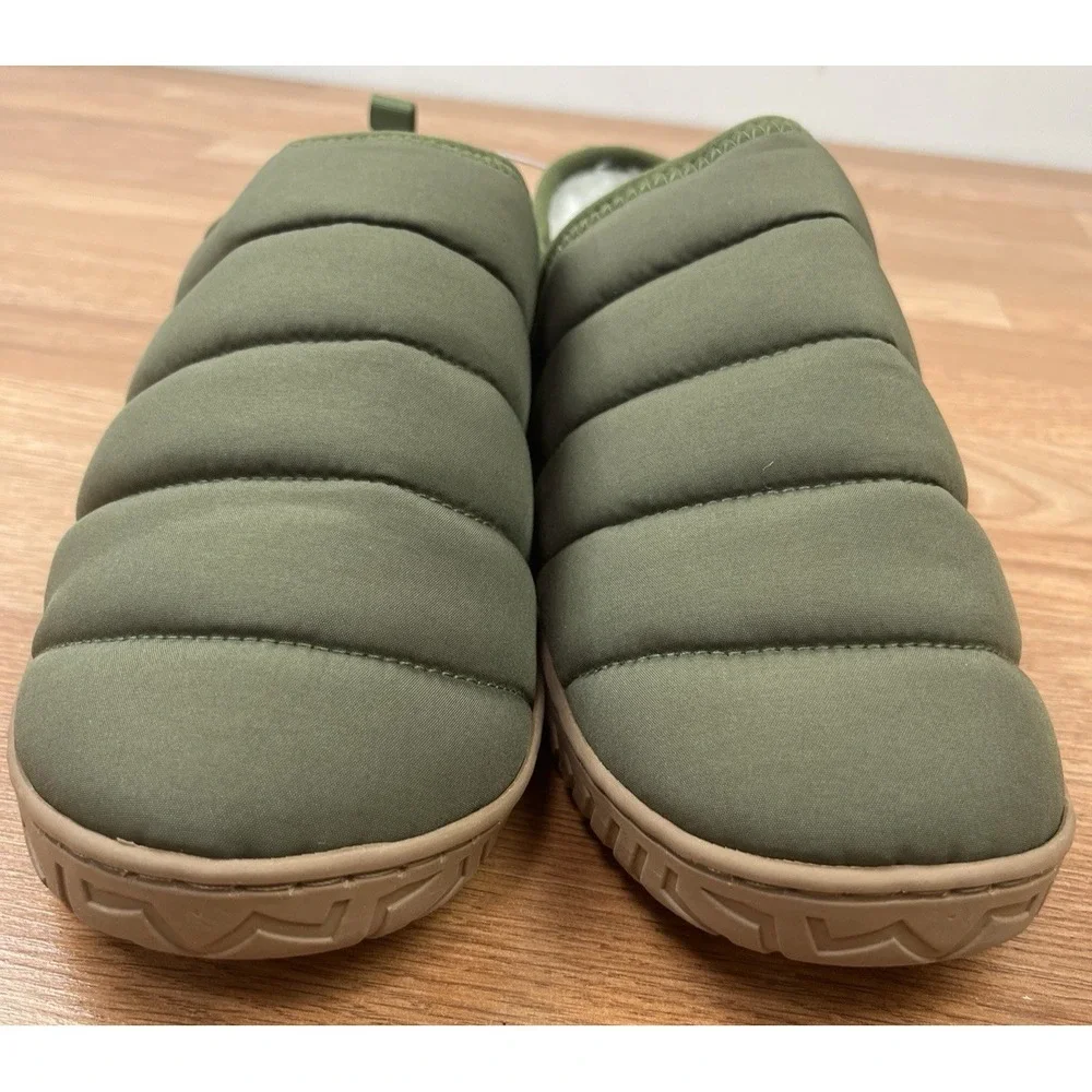 Old Navy Puffer Slippers in Heritage Green Men's Size Medium 8-9 NEW